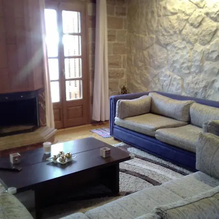 Red Stone House Chalet *