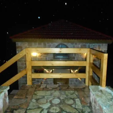 Red Stone House Chalet *